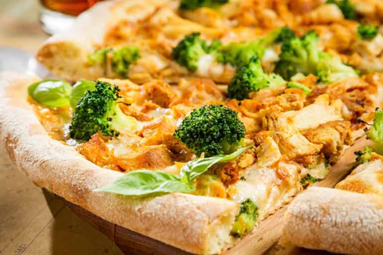 Chicken and Broccoli Pizza